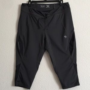 Mountain Hardware Leggings